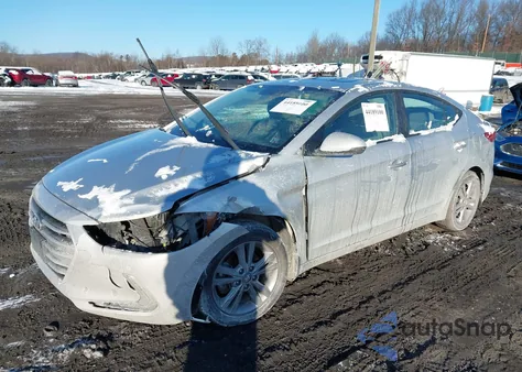 2018 Hyundai Elantra Value Edition z USA, uszkodzony, nr VIN KMHD84LF7JU566938